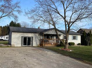 4339 County Line Rd, Casco, MI 48064