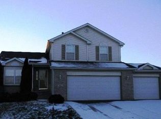 103 Abbey Dr, Poplar Grove, IL 61065