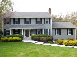 8 Golden Hill Ln, Shelton, CT 06484