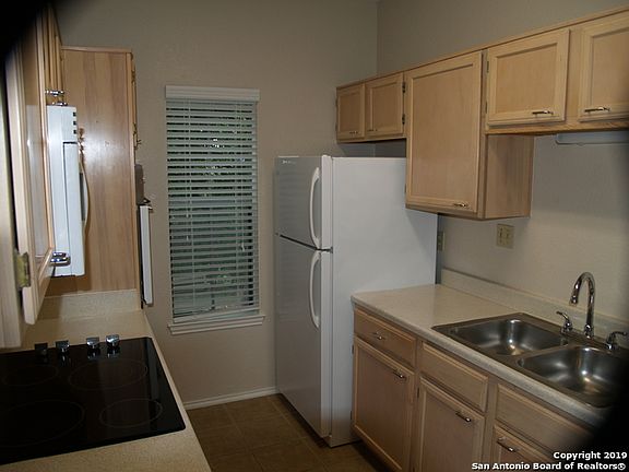 4th image of 8700 Post Oak Ln APT 234