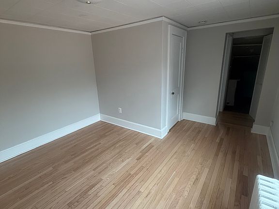 5th image of 52 Columbia Ave