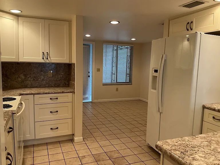 1 Lake Hollingsworth Dr #2 — Photo 4