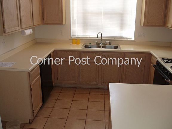 4th image of 1504 Desert Bloom Ave NW