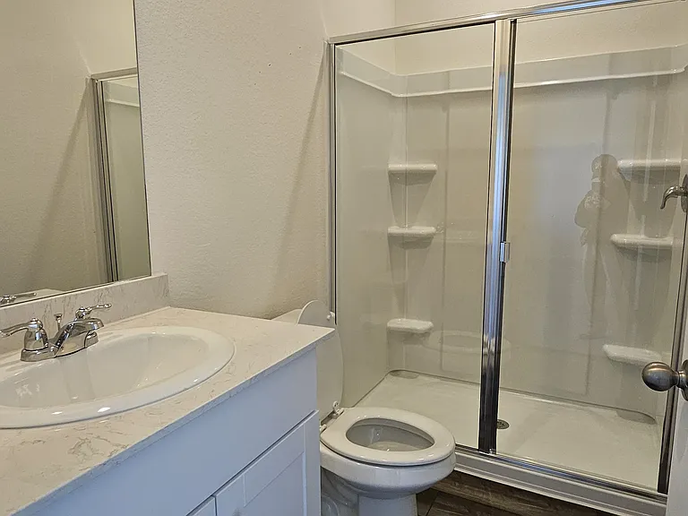 2103 Meadow Park Dr — Photo 9