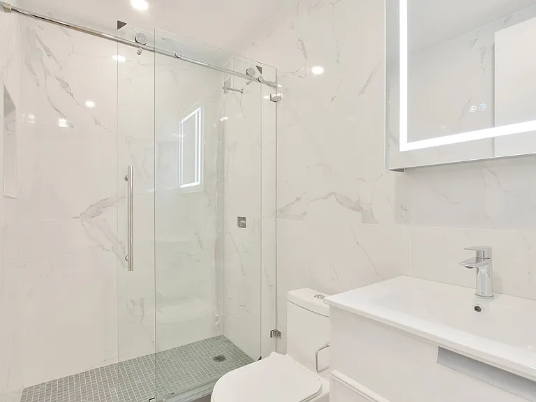 227 E 59th St #5C — Photo 4