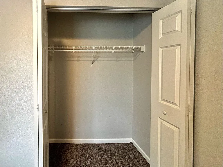 Breckenridge Davenport Apartments — Photo 64
