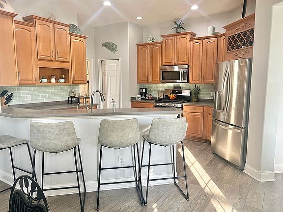 5th image of 308 Manns Harbor Dr