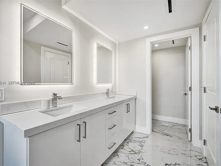 1617 NE 11th St #Townhouse 1 — Photo 30