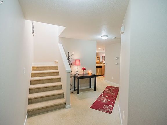 4th image of 5506 NE 71st Ave