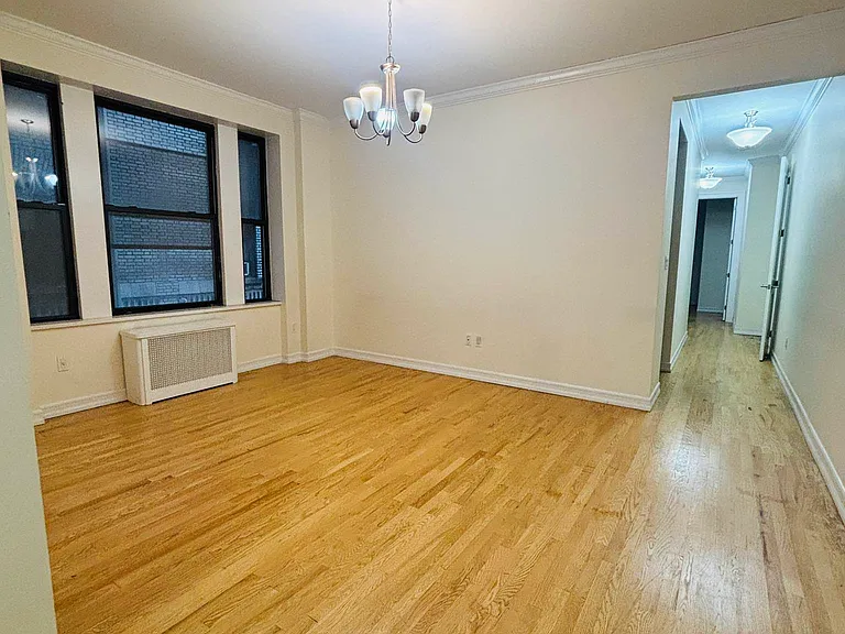 162 W 54th St #5B — Photo 1