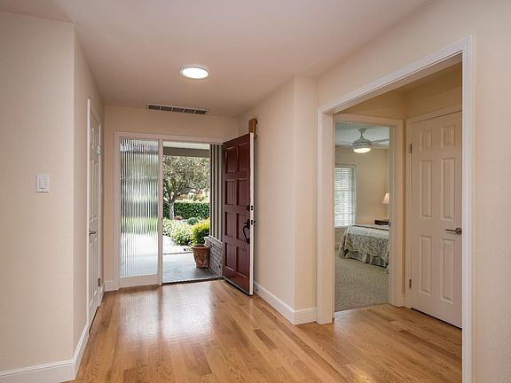 4th image of 407 Cerrito Ave