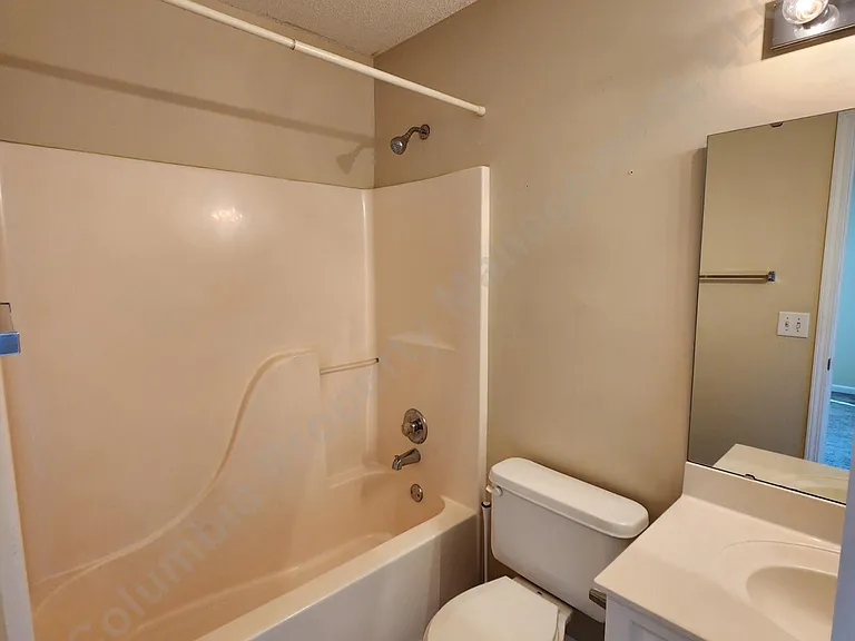 1003 Sweet Thorne Ct — Photo 23