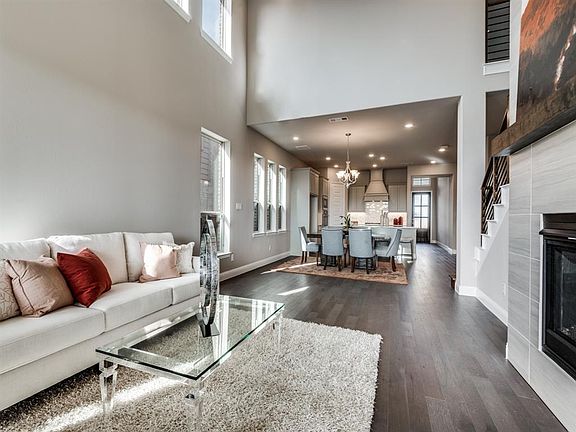 2nd image of 3408 Begonia Ln