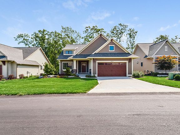 2nd image of 4074 Maybeck Dr NE