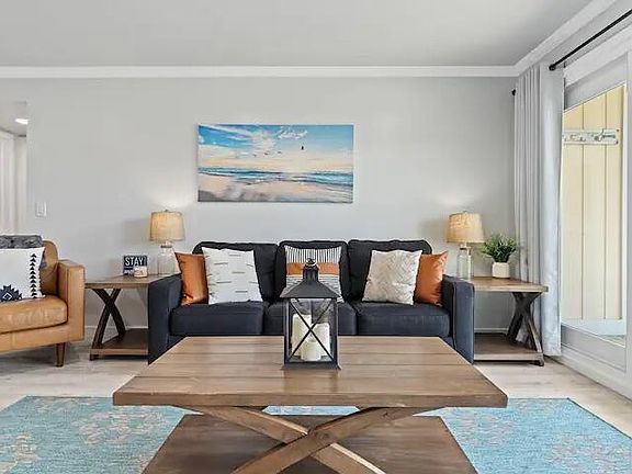 2nd image of 775 Gulf Shore Dr Unit 2055