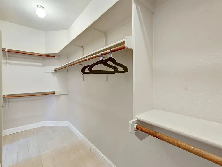 13344 Tamayo Dr — Photo 24