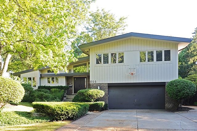 1st image of 866 Stonegate Dr