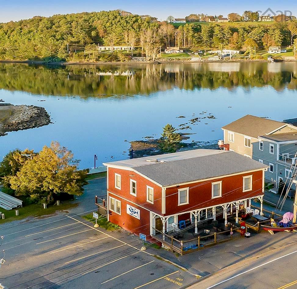 567 Main St, Mahone Bay, NS B0J 2E0 MLS 202322932 Zillow