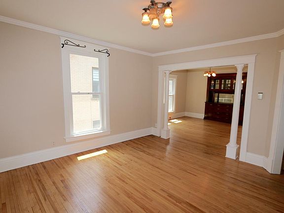 3rd image of 3116 Humboldt Ave S