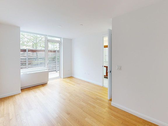 4th image of 795 Columbus Ave APT 4K