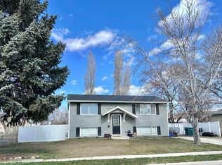 1498 W 1850 N, Layton, UT 84041