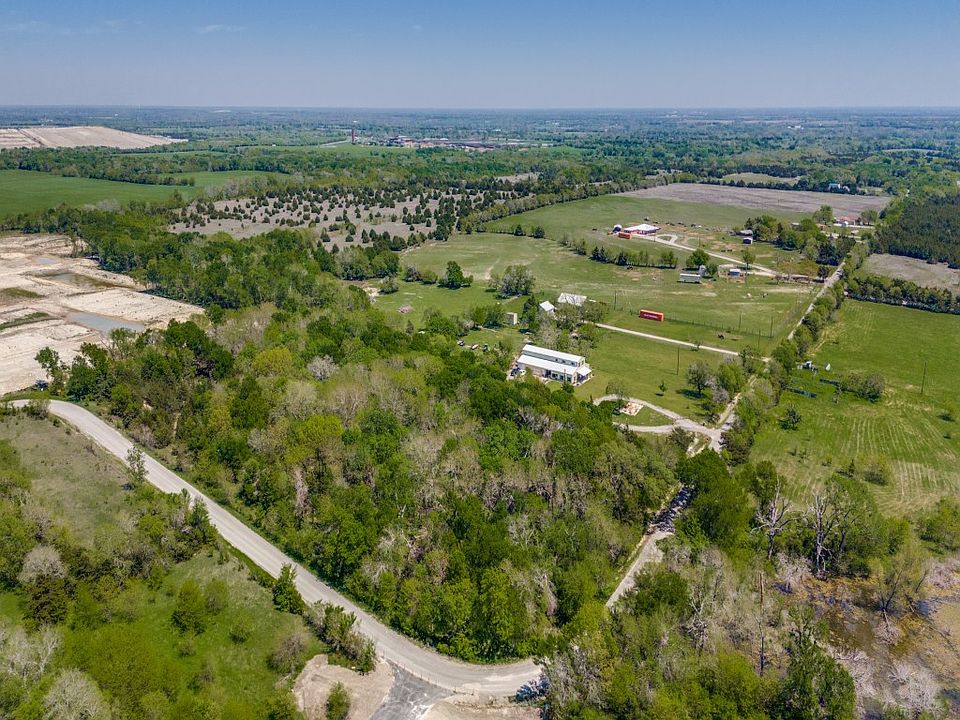 2nd image of County Road 413
