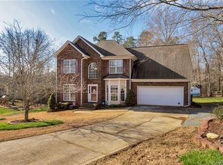 221 Locust Ct, Indian Trail, NC 28079