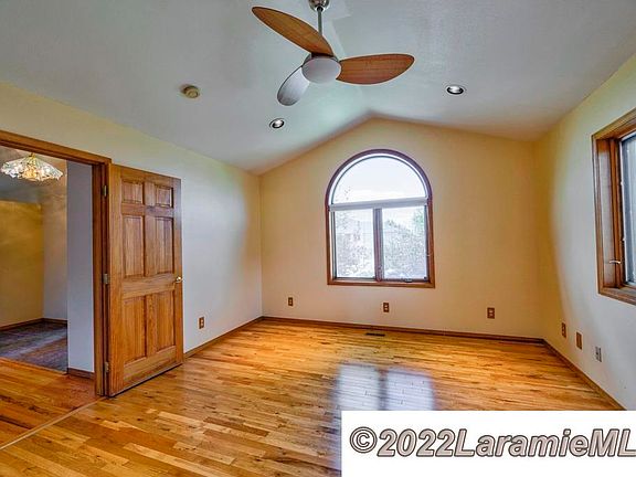 4th image of 2830 Dover Dr