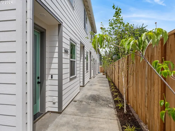 5865 NE Prescott St #5, Portland, OR 97218