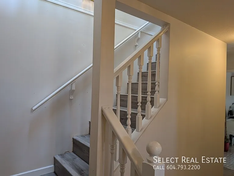 31033 Upper Maclure Rd — Photo 23