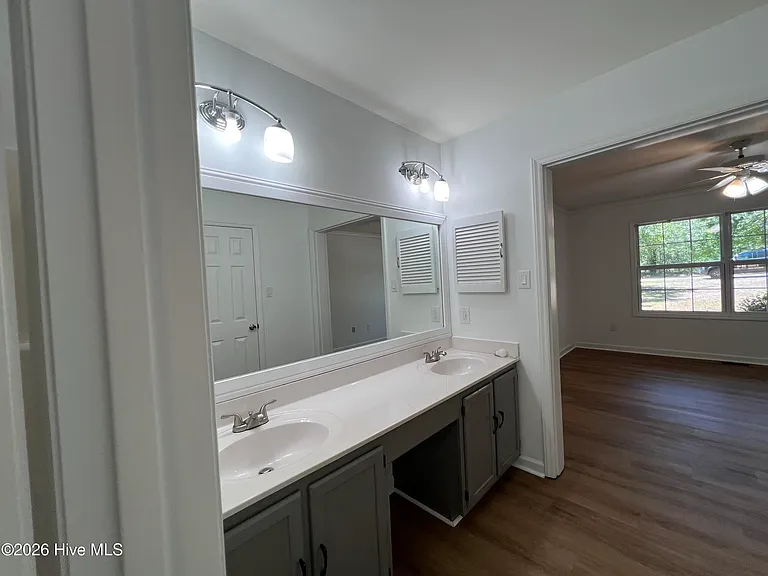 10 Beryl Cir — Photo 26