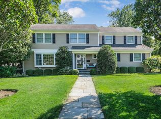 5 Willets Rd, Harrison, NY 10528