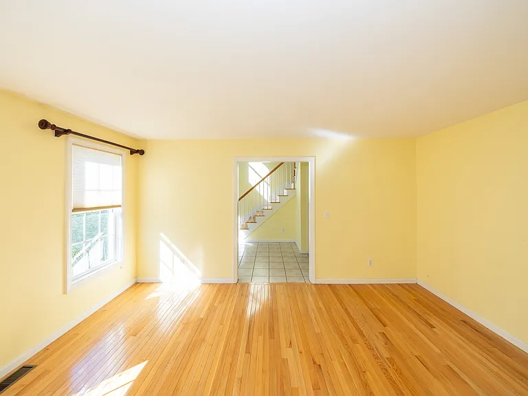 469 Walnut St — Photo 39