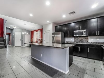 7304 Spring Flower Ave, Las Vegas, NV, 89117