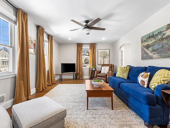 2nd image of 41 Lyman Rd