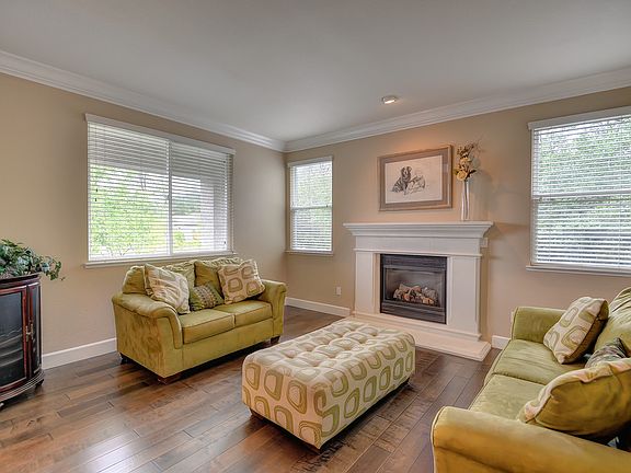 3rd image of 3520 Brittany Way