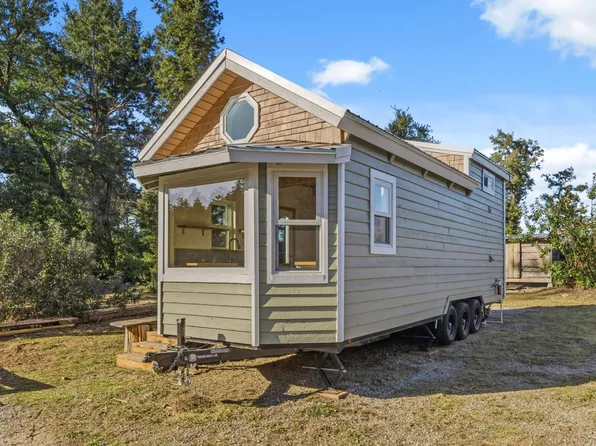 15 Braemoor Dr, Santa Cruz, CA 95060