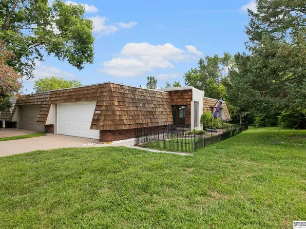 3092 Stephanos Dr, Lincoln, NE 68516