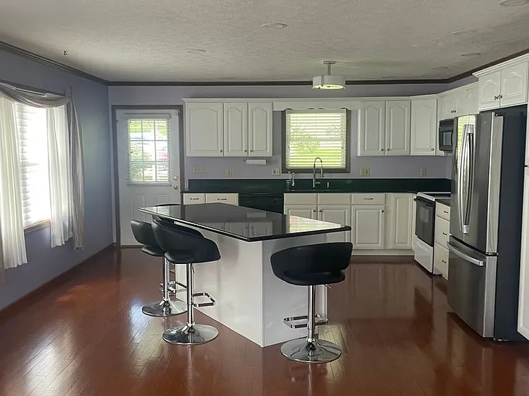 5233A Beechcrest Dr — Photo 6