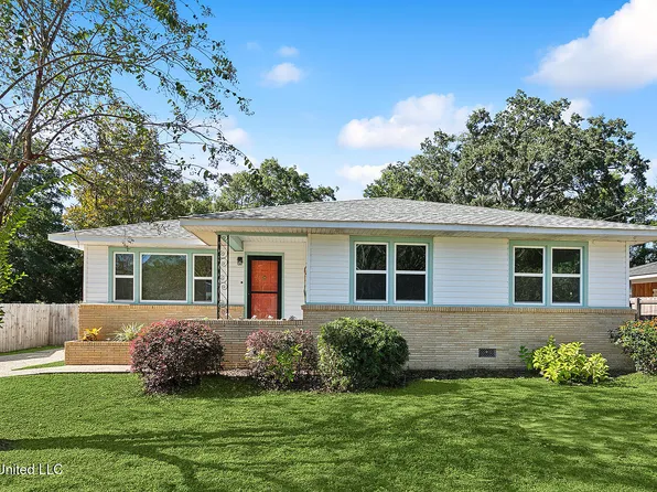 112 S Island View Ave, Long Beach, MS 39560