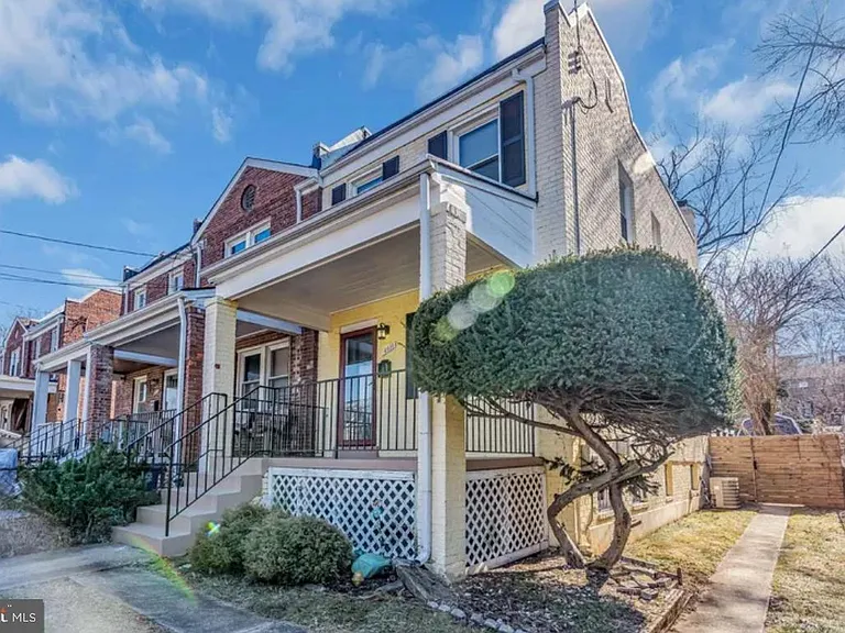 4011 Blaine St NE — Photo 10