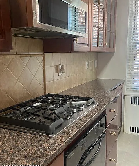 25 W Elm St #40 — Photo 14