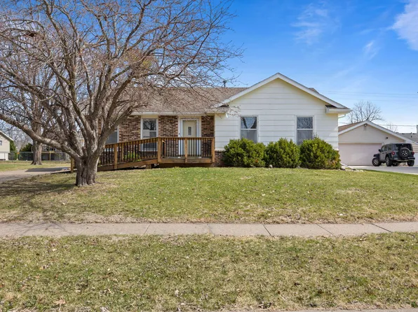 801 NE Innsbruck Dr, Ankeny, IA 50021