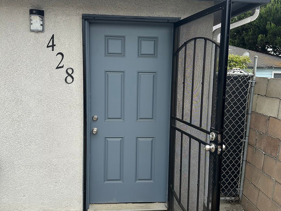 1st image of 428 Newport Ave