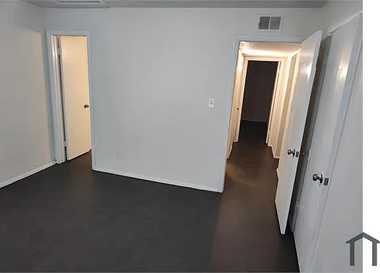 821 Graymont Ave W — Photo 6