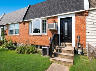 1592 Summit St, Marcus Hook, PA 19061