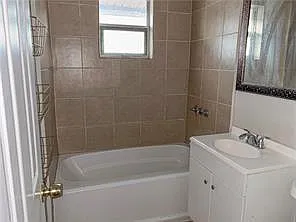 4527 Shalimar Dr — Photo 16