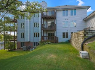 4165 Hilltop Point #206, Saint Paul, MN 55123