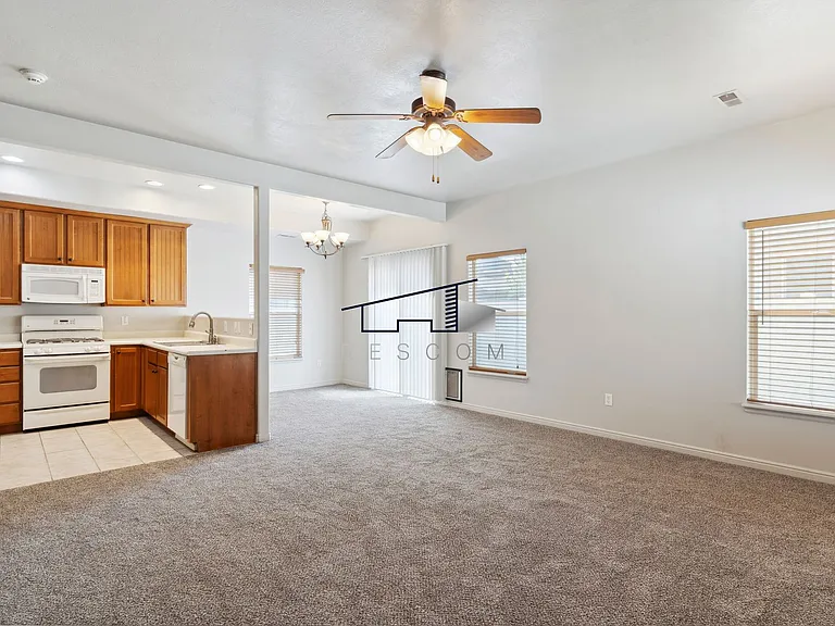 6136 S Brighton Ridge Dr S — Photo 4