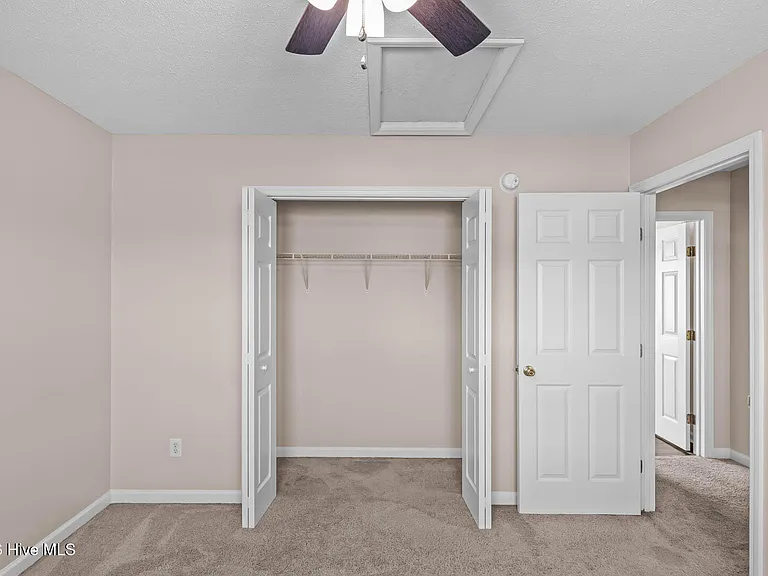 303 Mann St — Photo 29